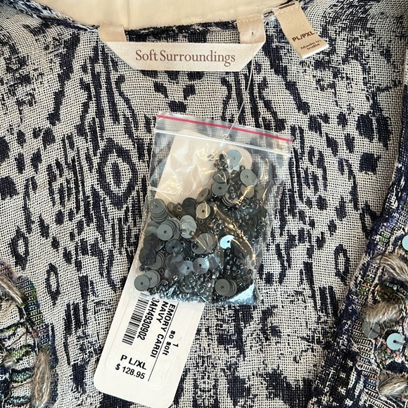 Top - Picture 3 of 8